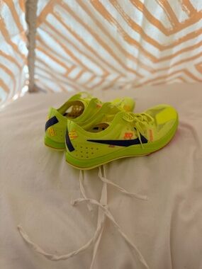 Nike Zoom dragonfly XC spikes in neon Yellow